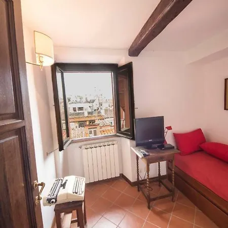 Spanish Steps Penthouse Apartment Rome